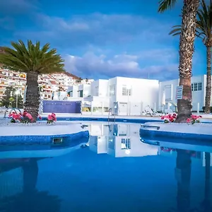 Apartment Renovated Flat With Balcony Near Las Vistas Beach, Playa de las Americas (Tenerife)